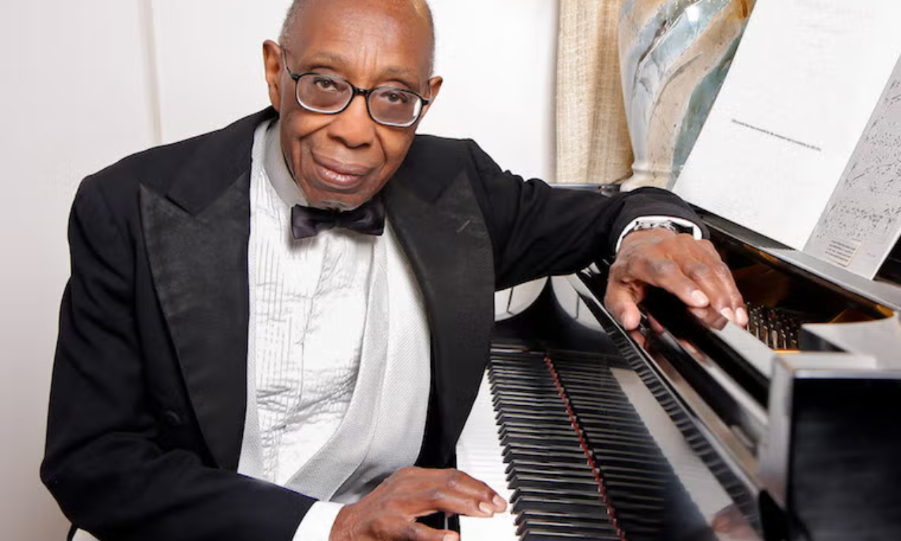 David Tolley Pianist Net Worth 2026: Career, Income, and Musical Success